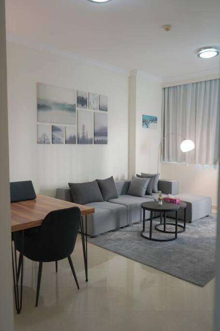 Serenity View: Modern 1BR in Dubai Marina Exterior photo