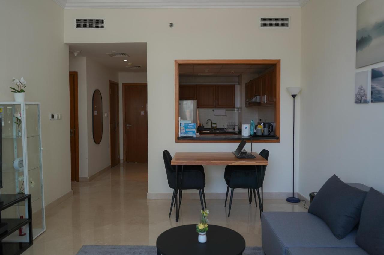Serenity View: Modern 1BR in Dubai Marina Exterior photo